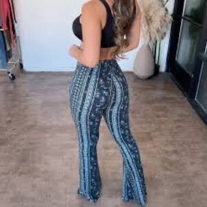 Tik Tok Viral Flare Pants Size Small